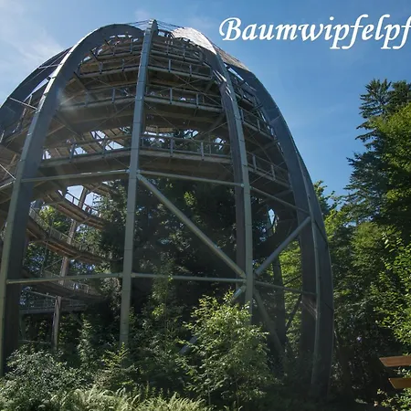 Helle Am Waldrand - Mit Balkon, Pool, Sauna & Freizeitgelaende *