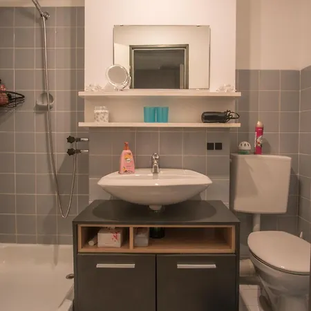 Helle Am Waldrand - Mit Balkon, Pool & Sauna Daire *